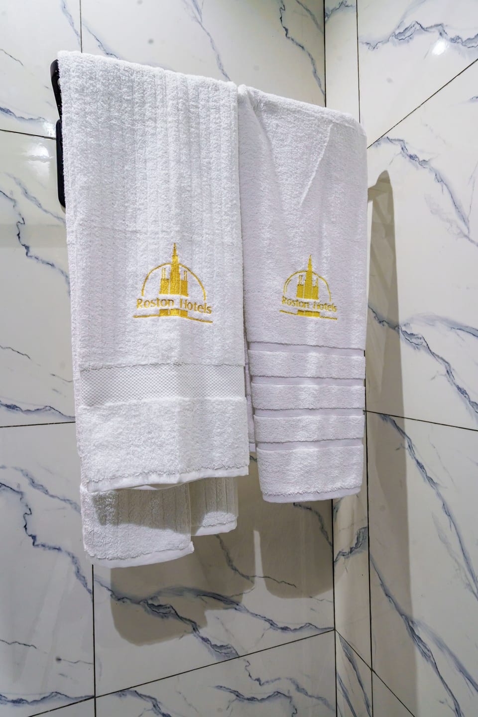 Standard Room, City View | Bathroom | Free toiletries, towels, soap, shampoo