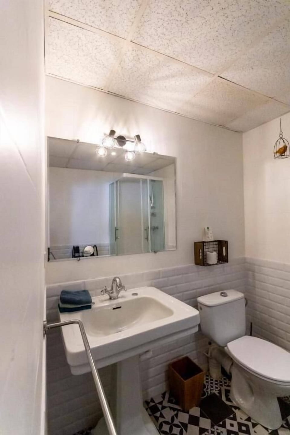 Deluxe Double Room, City View | Bathroom