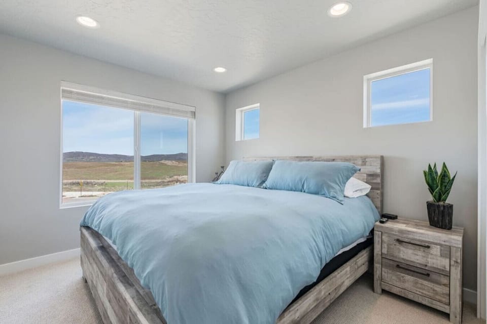 King bedroom with window views