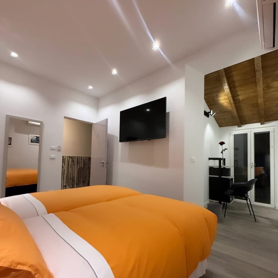 Twin Room | In-room safe, blackout drapes, free WiFi
