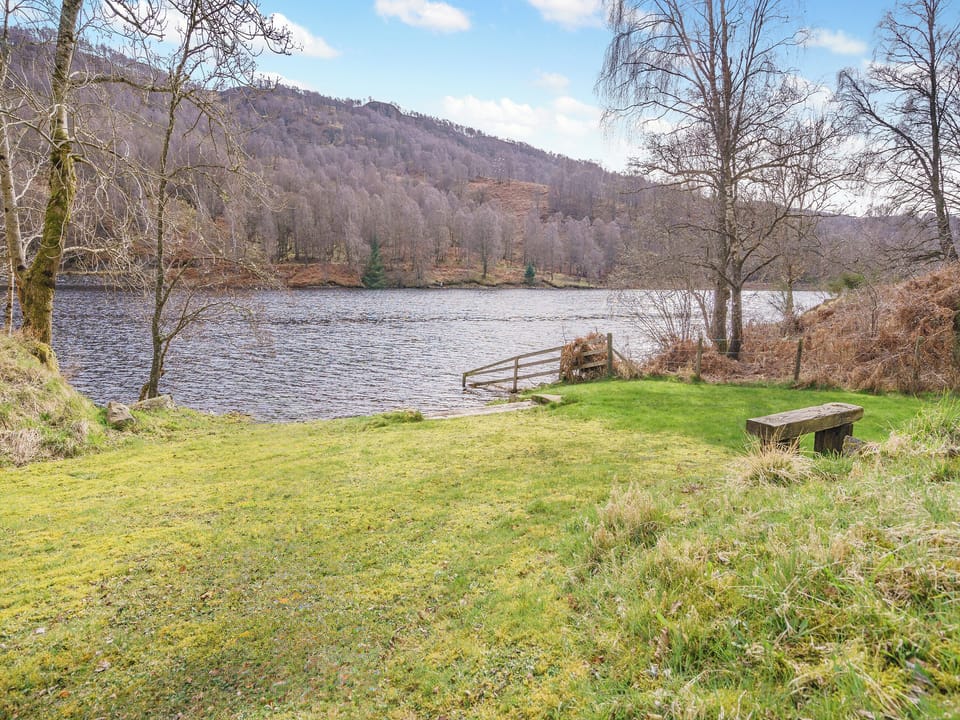 Surrounding area | Clunie Dam Lodge, Loch Tummel