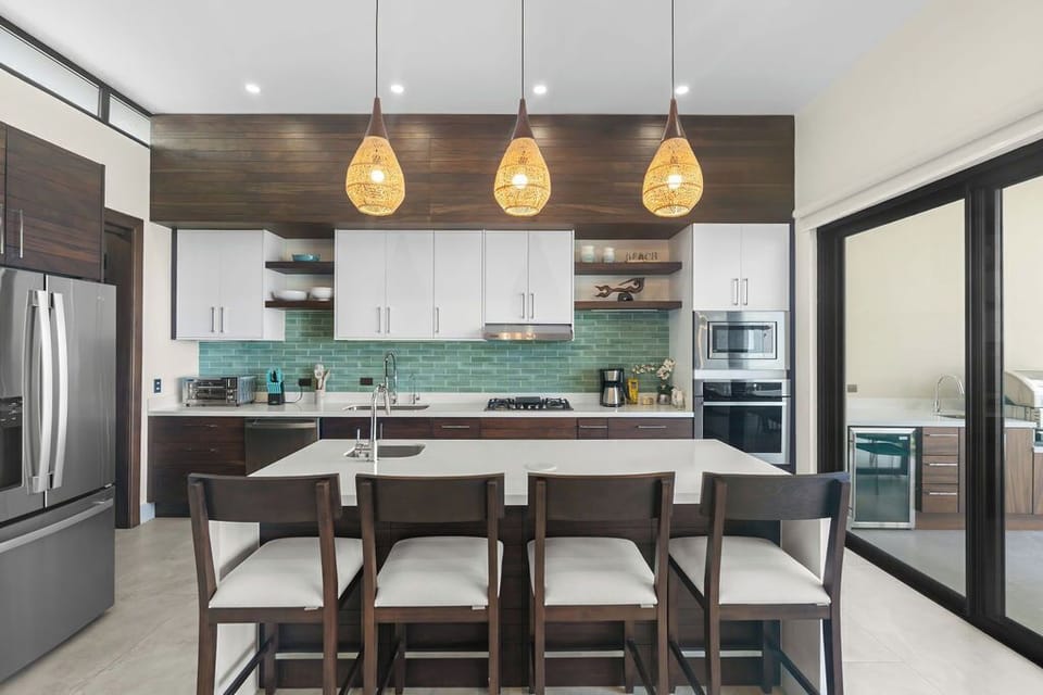 fully stocked kitchen
