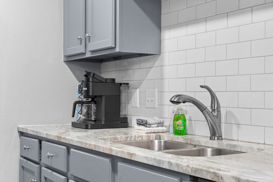 Morning light and absolute quiet. ☕️ Our modern kitchen is the perfect home base for a slow family breakfast. Fully equipped for easy meals, it`s a peaceful space where you can enjoy each other`s company before the day`s fun