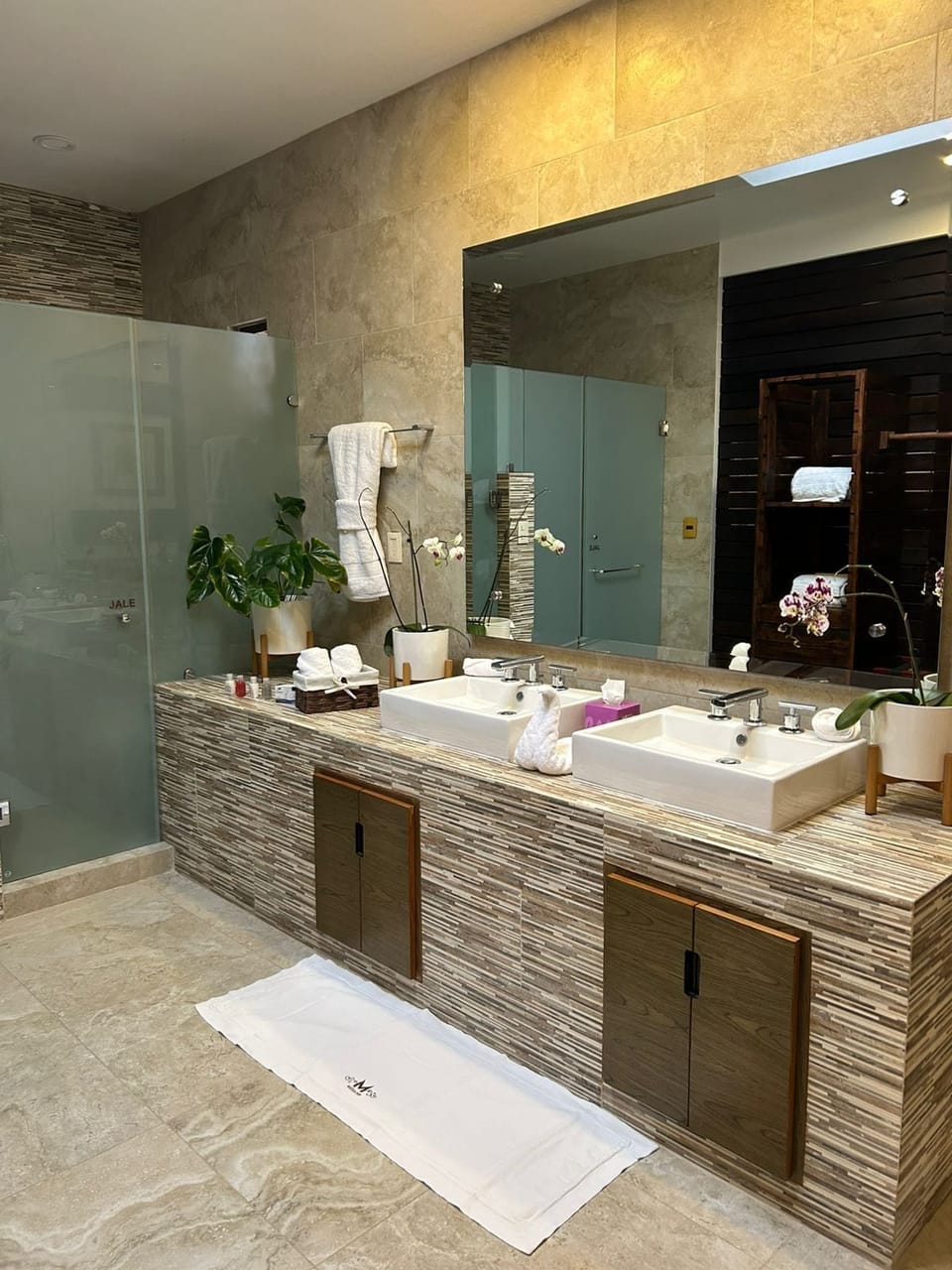 Junior Quadruple Room, 2 Bedrooms, Garden View | WiFi (free), individually furnished, bed sheets
