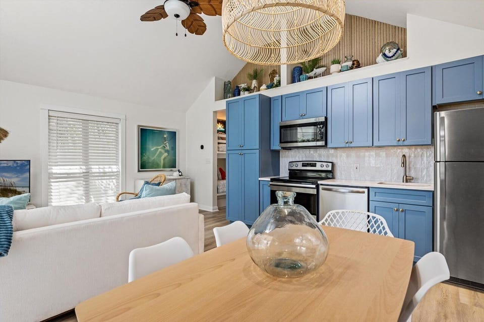 7A Upstairs Unit Open Floor Plan