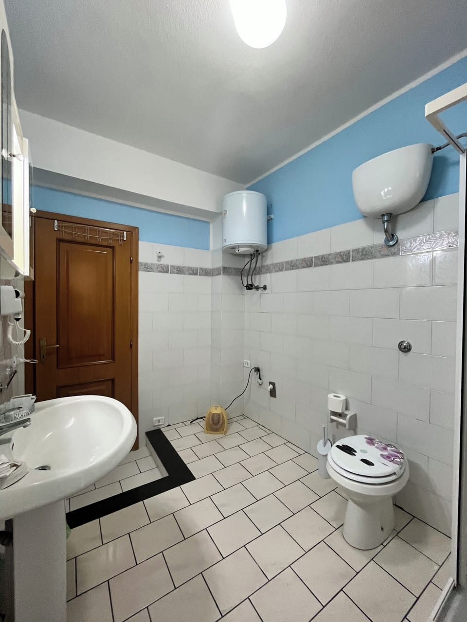Comfort Apartment, Balcony, Hill View | Bathroom