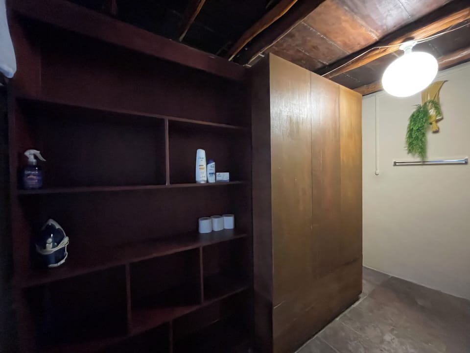Tree House, 1 Bedroom, Kitchen, Garden View | Bathroom | Eco-friendly toiletries