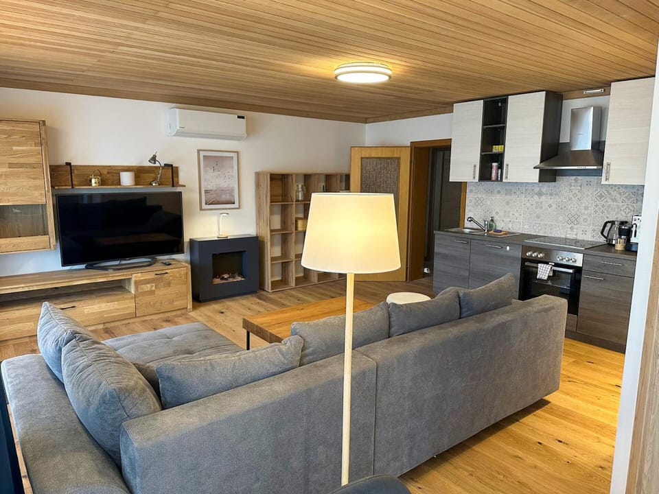 Apartment | Living room