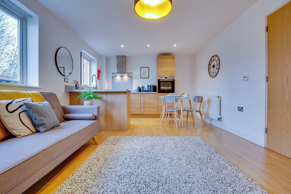 Classic Apartment, 2 Bedrooms, Non Smoking | Living area | Flat-screen TV