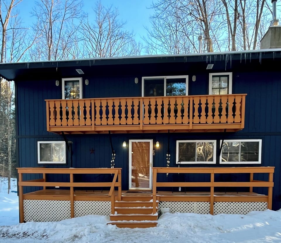 Front of house
