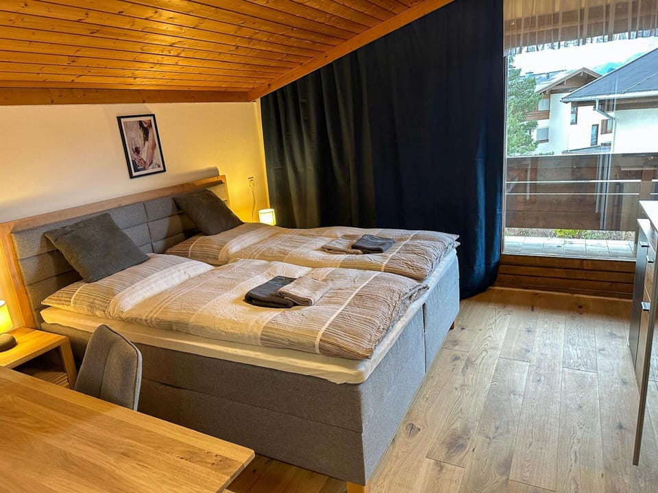 Apartment | 1 bedroom, bed sheets