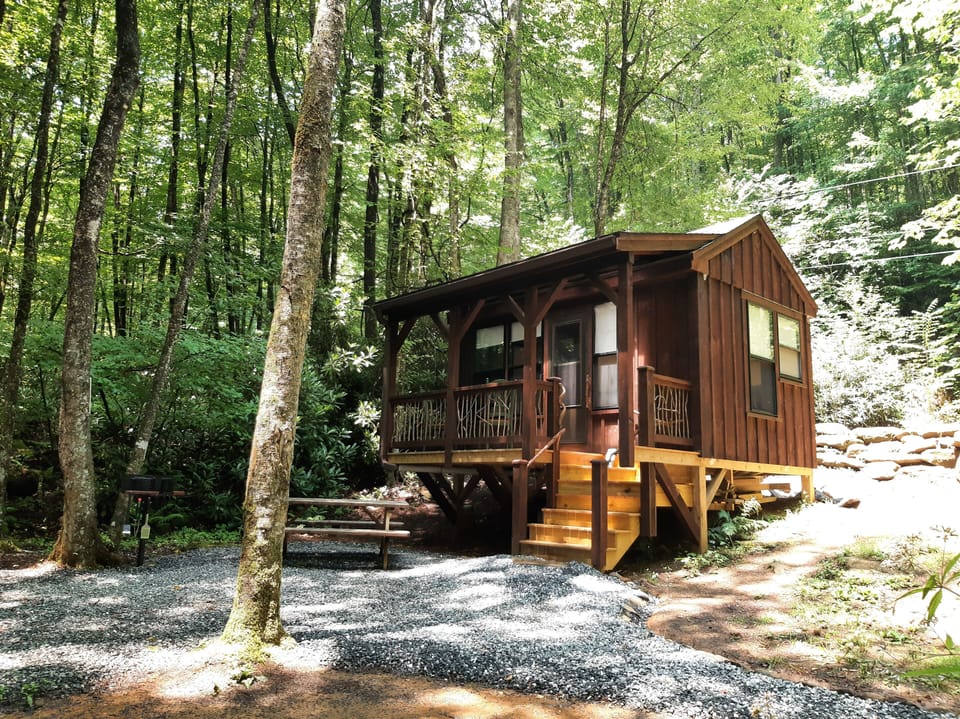 Creekside yard and amenities!