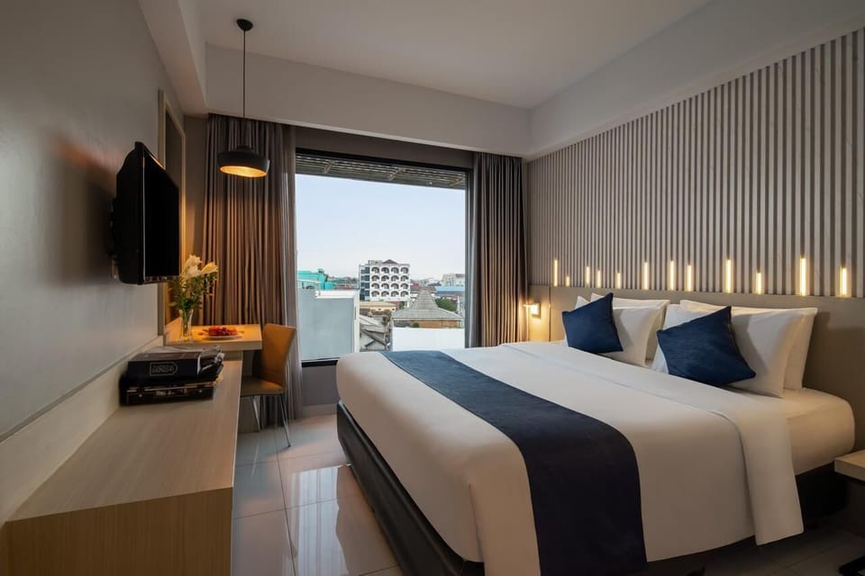 Deluxe Double Room | Minibar, free WiFi, bed sheets