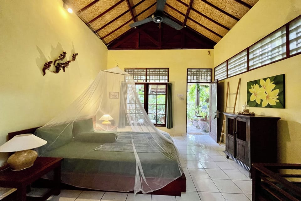 Double Room | Desk, WiFi (free), bed sheets