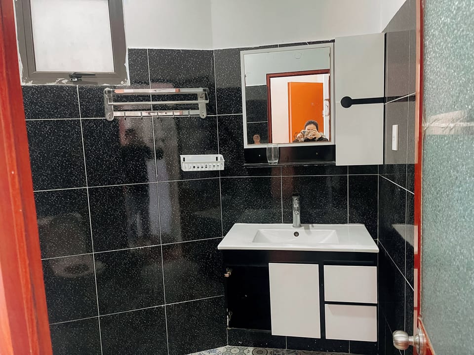 Double Room | Bathroom | Shower, slippers, bidet, towels