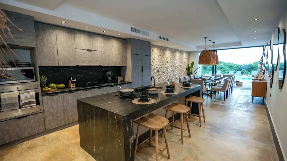Cocina completa con desayunador 