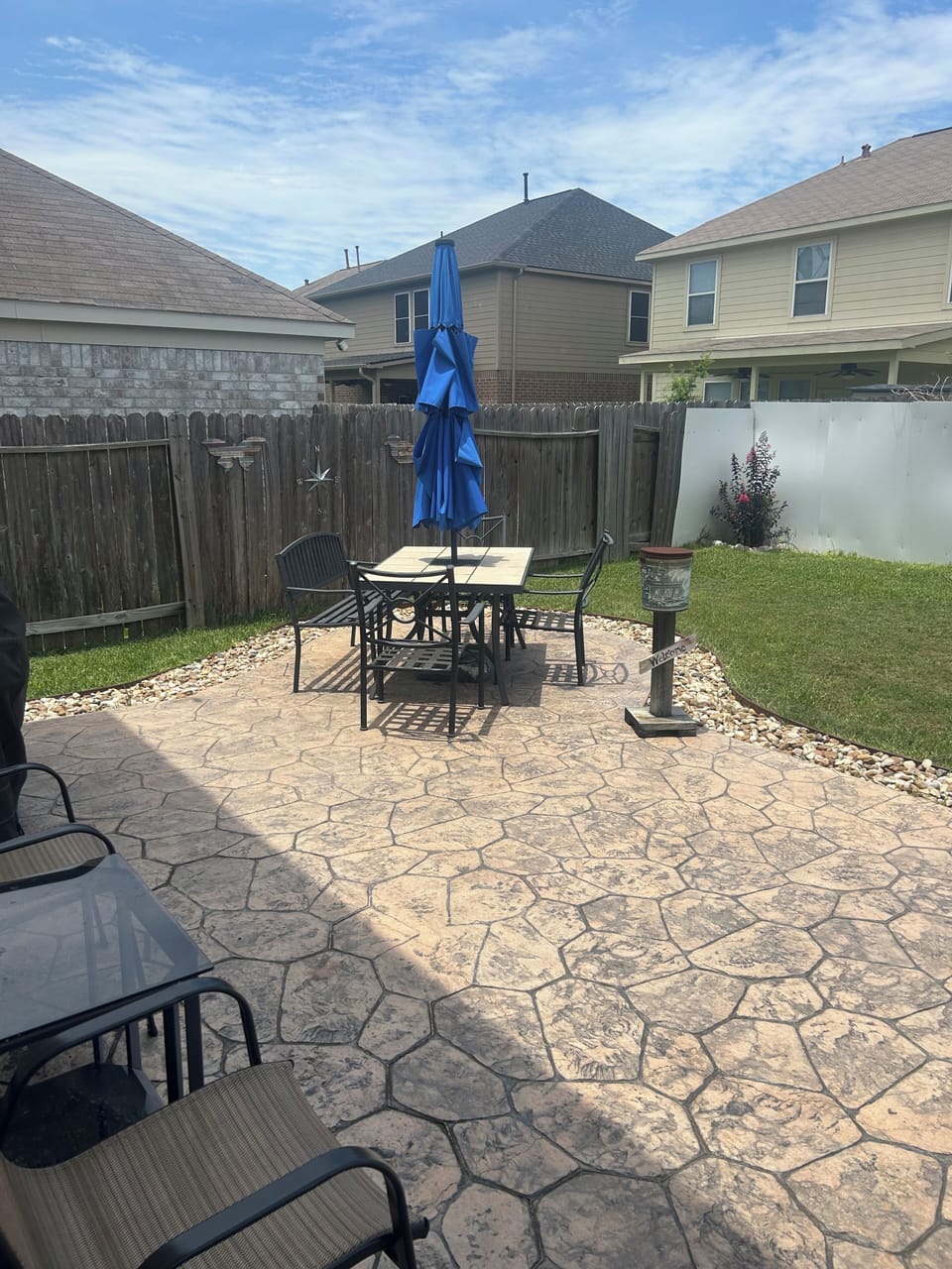 Outdoor dining