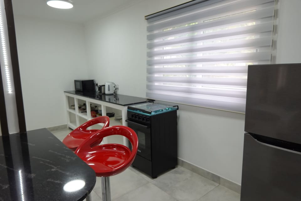 Deluxe Single Room, Garden View | Private kitchen