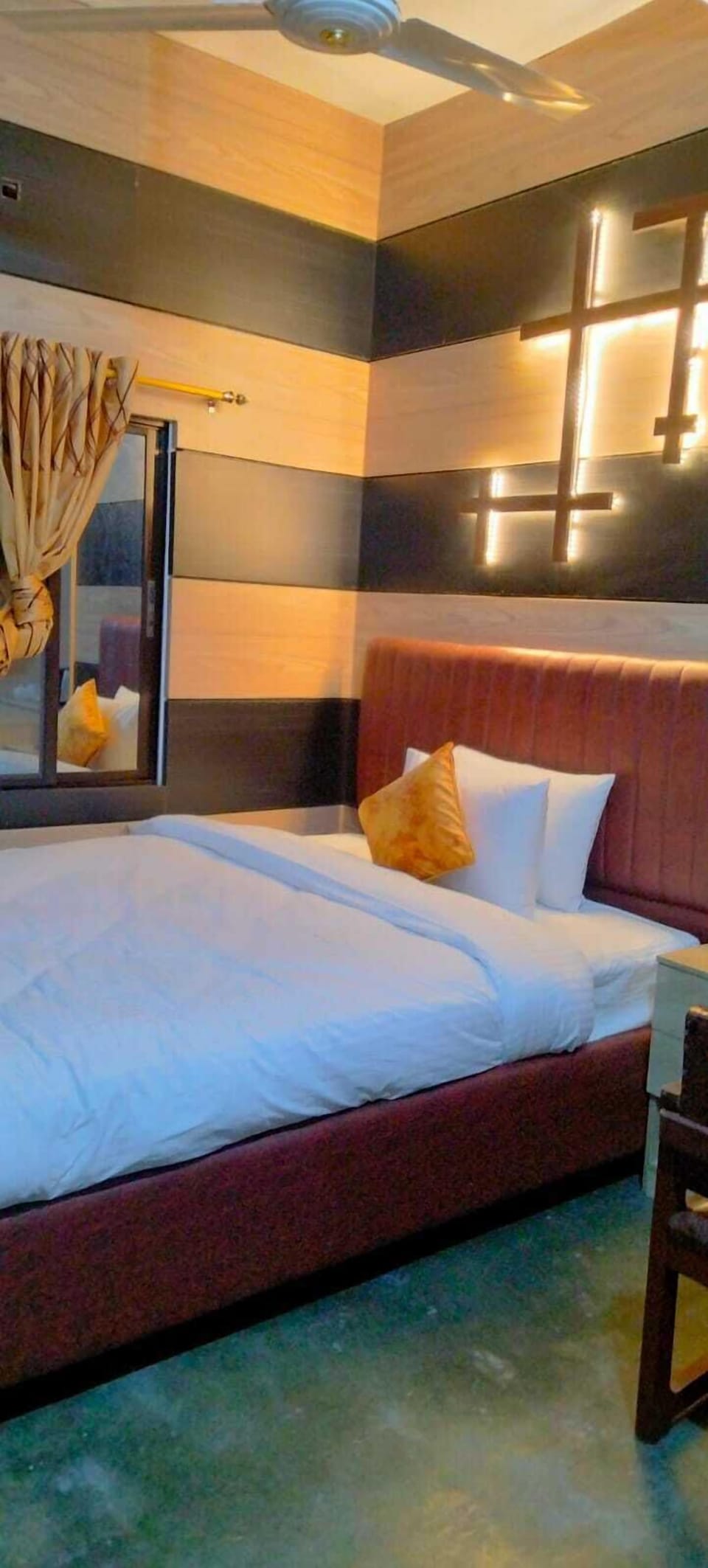 Deluxe Double Room, City View | In-room safe, desk, laptop workspace, free WiFi