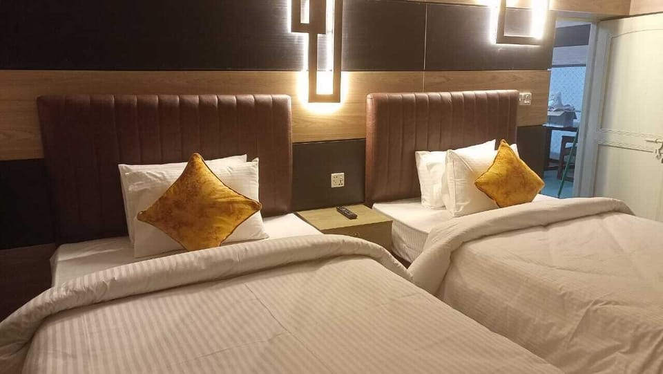 Deluxe Double or Twin Room, City View | In-room safe, desk, laptop workspace, free WiFi