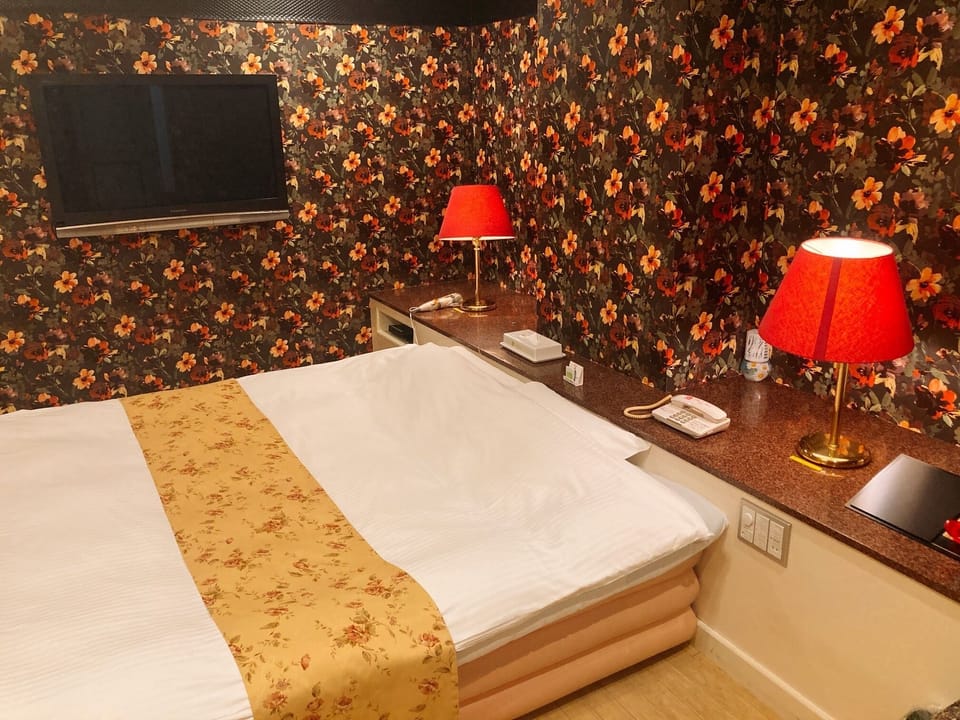 Basic Double Room | WiFi (free)
