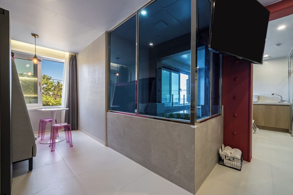 PoolVilla C (502, 301) | Individually decorated, individually furnished, free WiFi