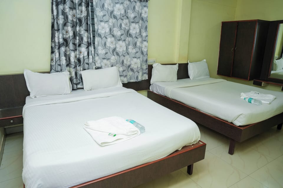 Family Room | Egyptian cotton sheets, premium bedding, bed sheets