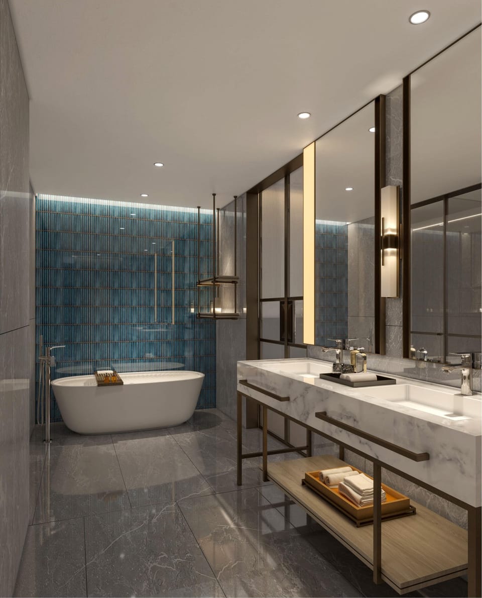 Grand Suite | Bathroom | Shower, rainfall showerhead, free toiletries, hair dryer