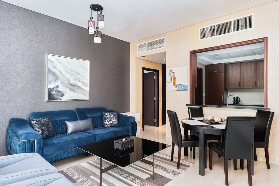 Apartment, Balcony | Living area