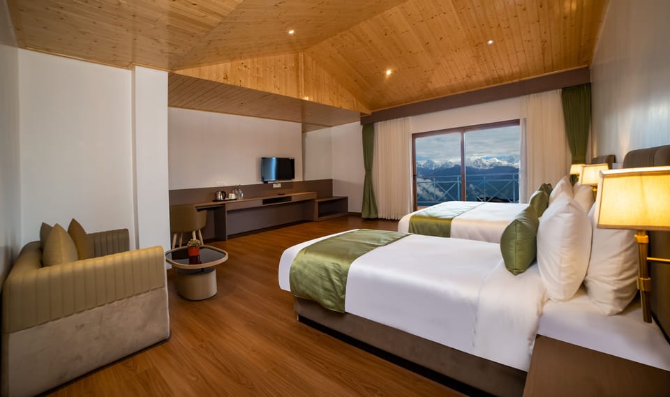 Premium Triple Room, Balcony, Valley View | Desk, soundproofing, bed sheets