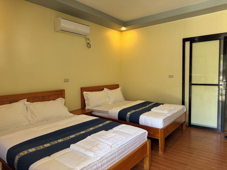 Standard Double or Twin Room, Beach View | WiFi (free)