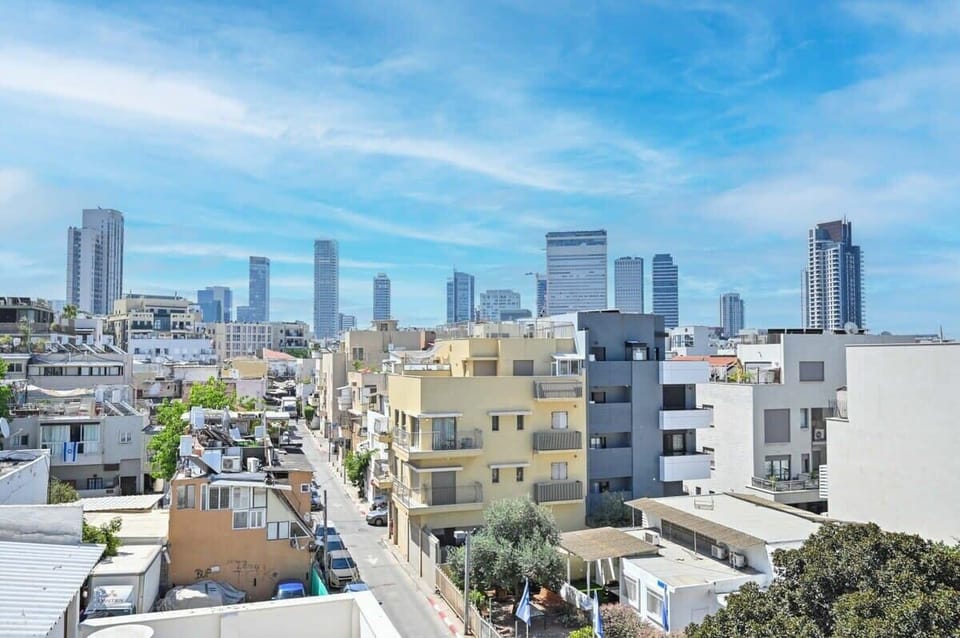 Tel aviv
