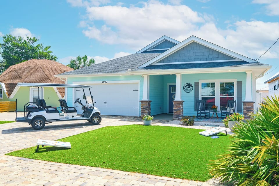 Easy access and a lawn perfect for a corn hole competition with our custom boards. 