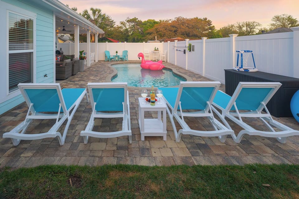 Lots of lounges to soak up the sun!