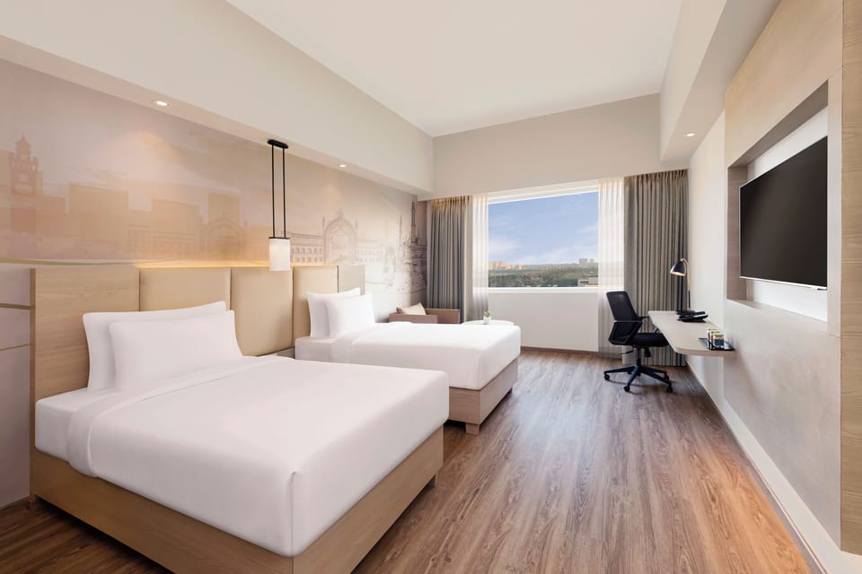 Classic Twin Room | City view