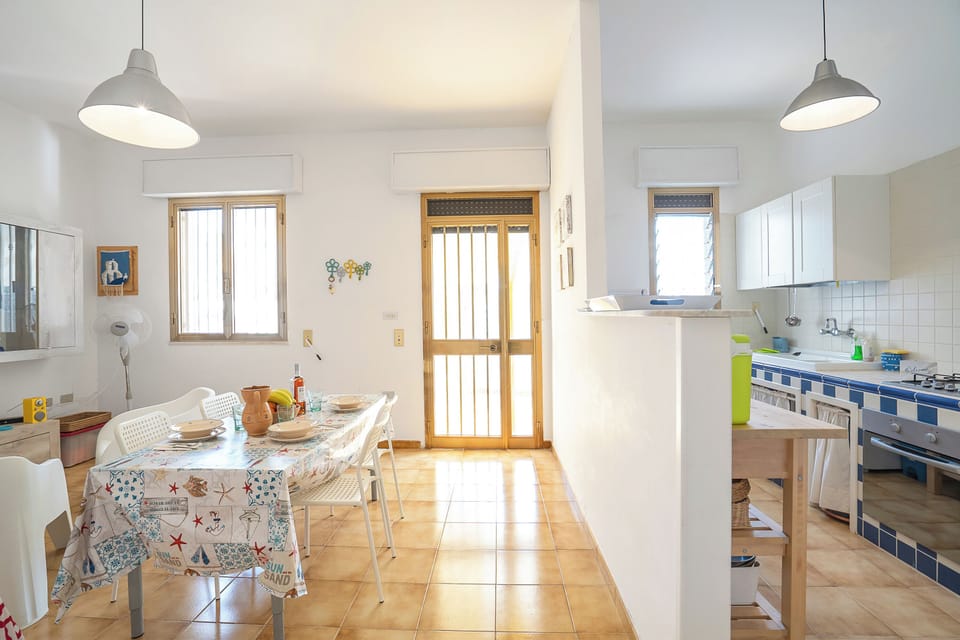 Standard Villa, 2 Bedrooms, Terrace (Dimora Del Mare - Villa with Garden) | Private kitchen