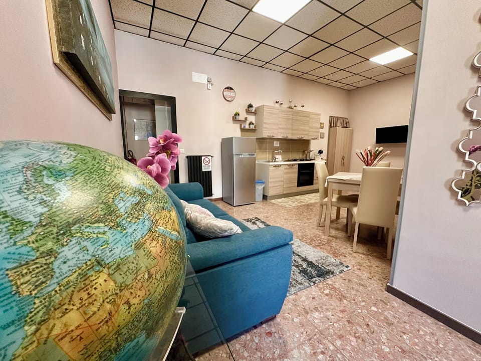 Family Apartment, City View | Living area