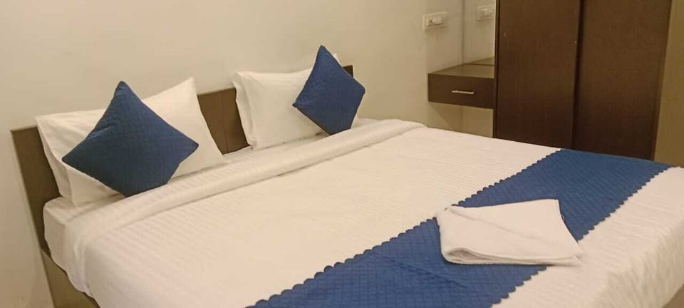 Classic Double Room | Desk, free WiFi