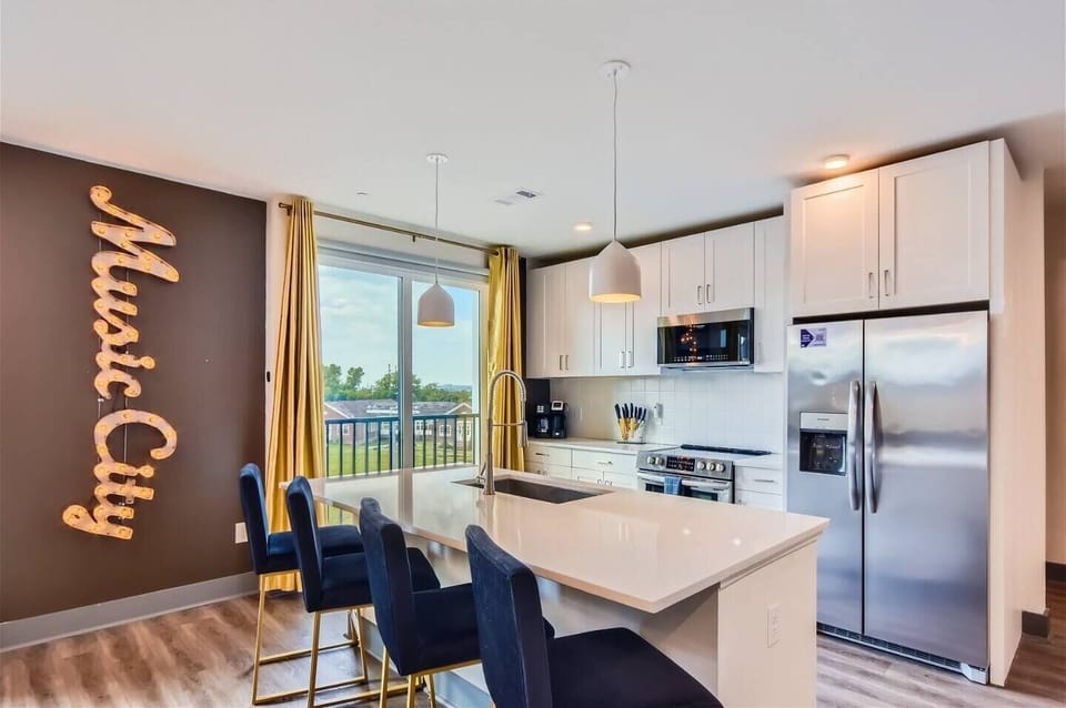 Kitchen: Bright open space with stylish décor and stunning views—perfect for culinary adventures!