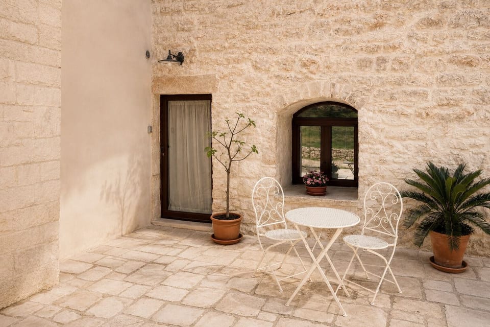 Deluxe Room | Terrace/patio
