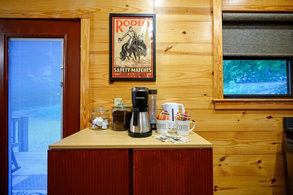 Keurig, drip, pour over and electric kettle provided. Coffee and KCups provided