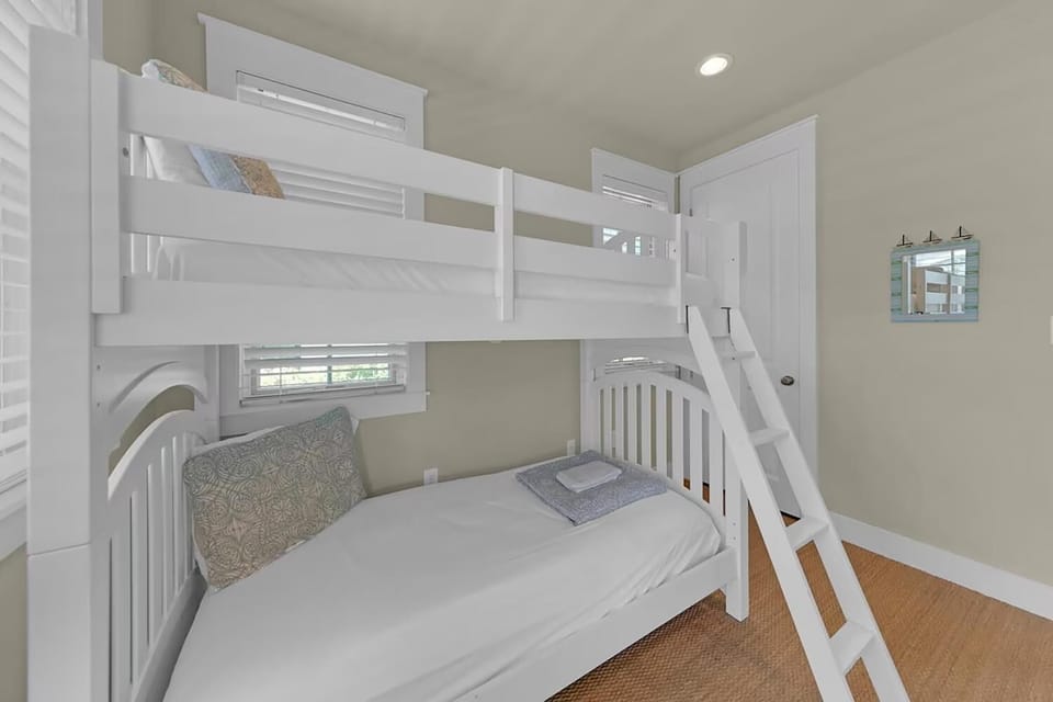 House, Multiple Beds (Cypress Rose) | 5 bedrooms