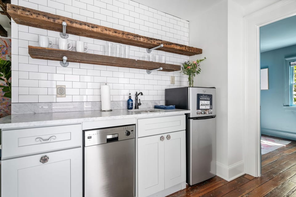The Cannonball Suite | 1 Block to King Street!