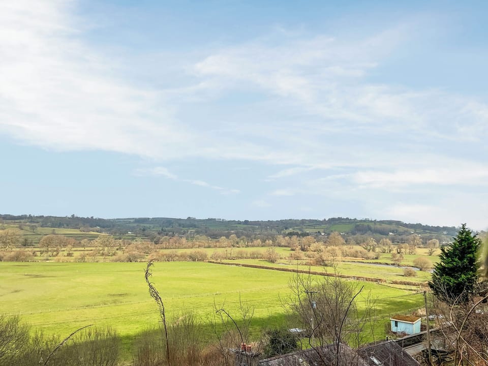 Exterior | Y Smithy - Tanyrallt Holidays Lets, Llanybydder