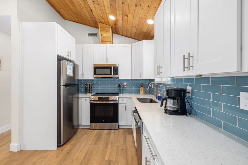 Kitchen with clean finishes and functional layout