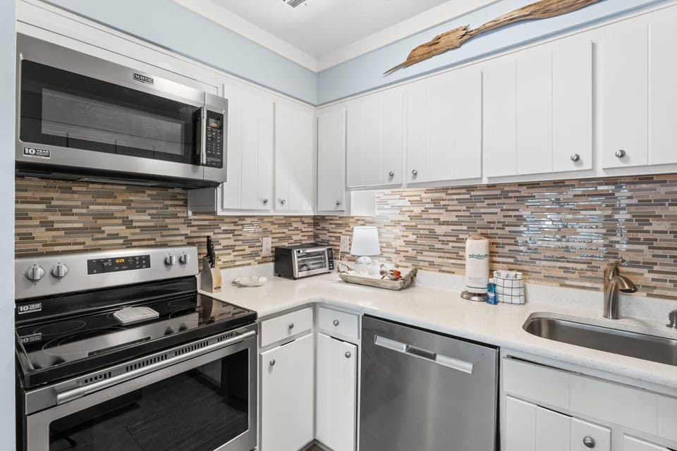 Full Size Kitchen