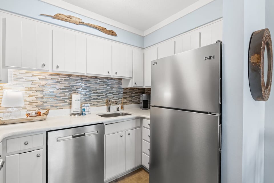 Full Size Kitchen
