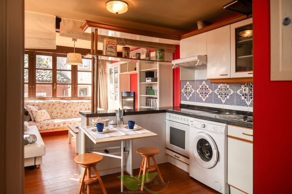 Communal lounge/ TV room,Kitchen or kitchenette