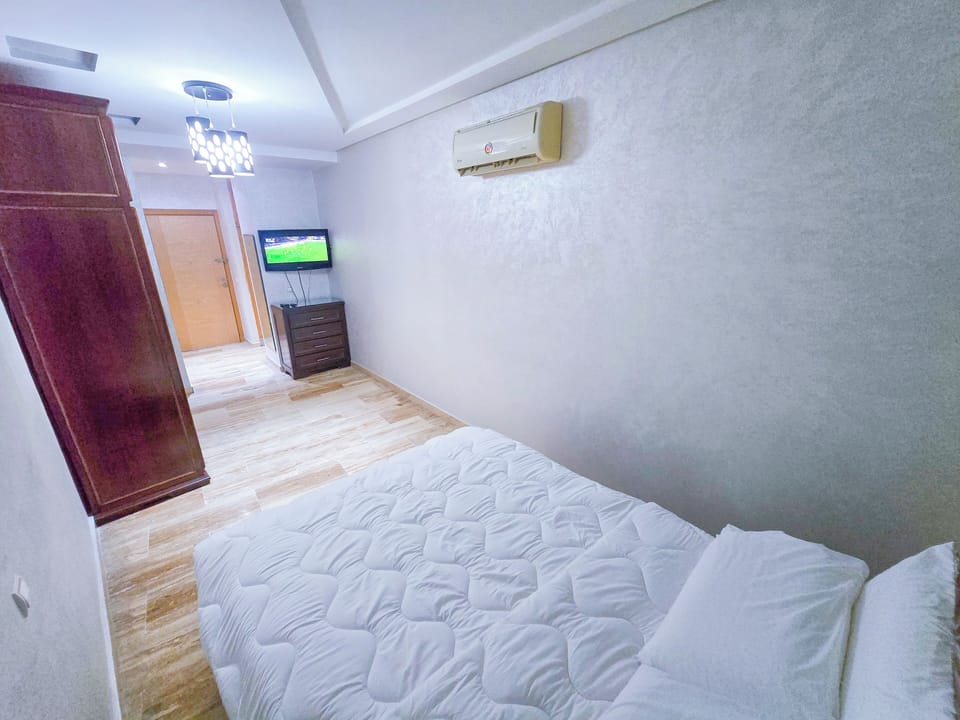 Family Apartment | 2 bedrooms, iron/ironing board, free WiFi
