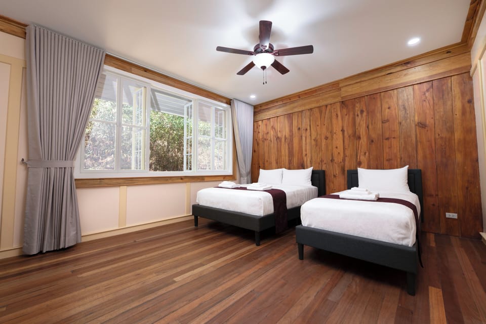 Junior Suite, Multiple Beds | Desk, WiFi (free)